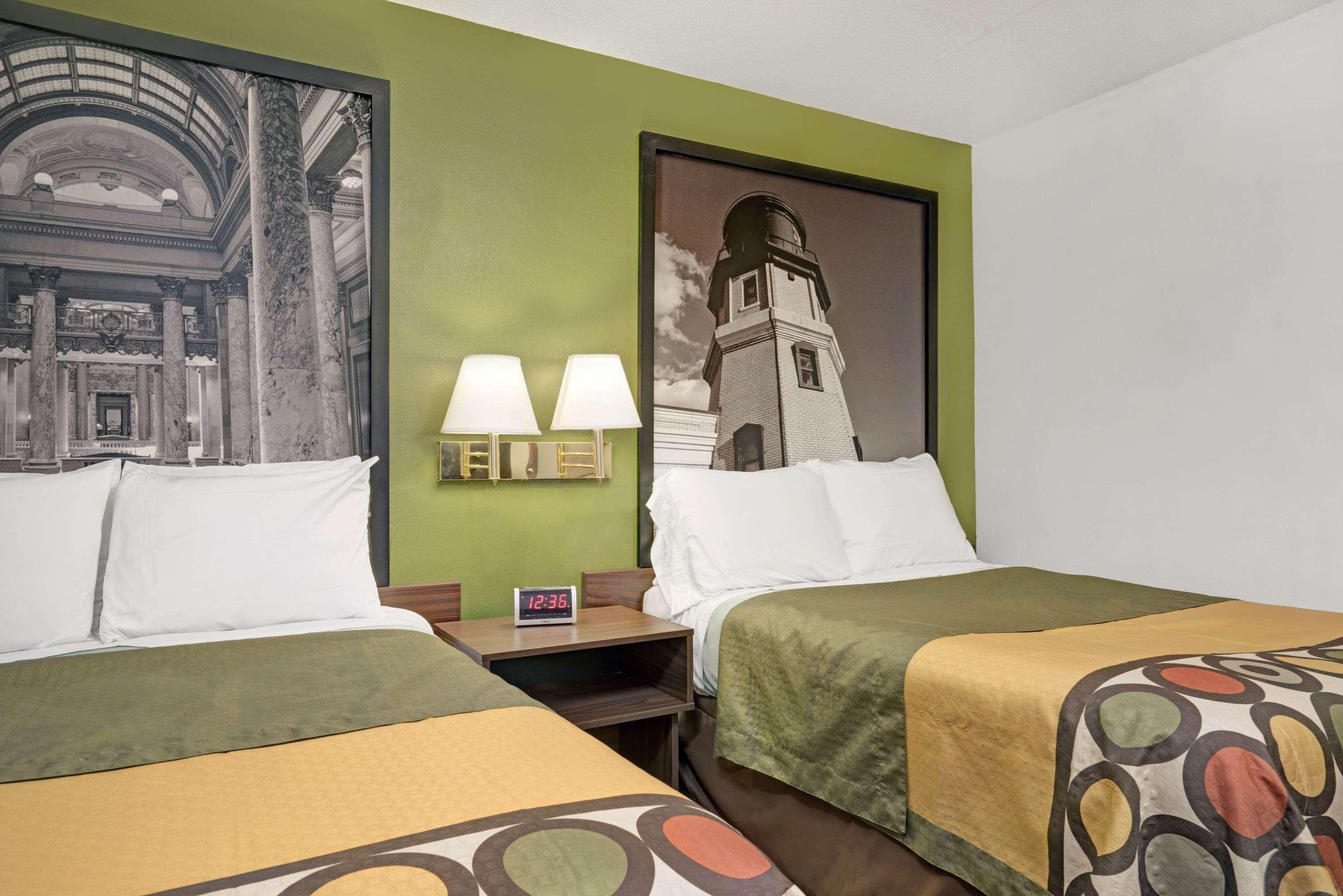Super 8 By Wyndham Buffalo Esterno foto
