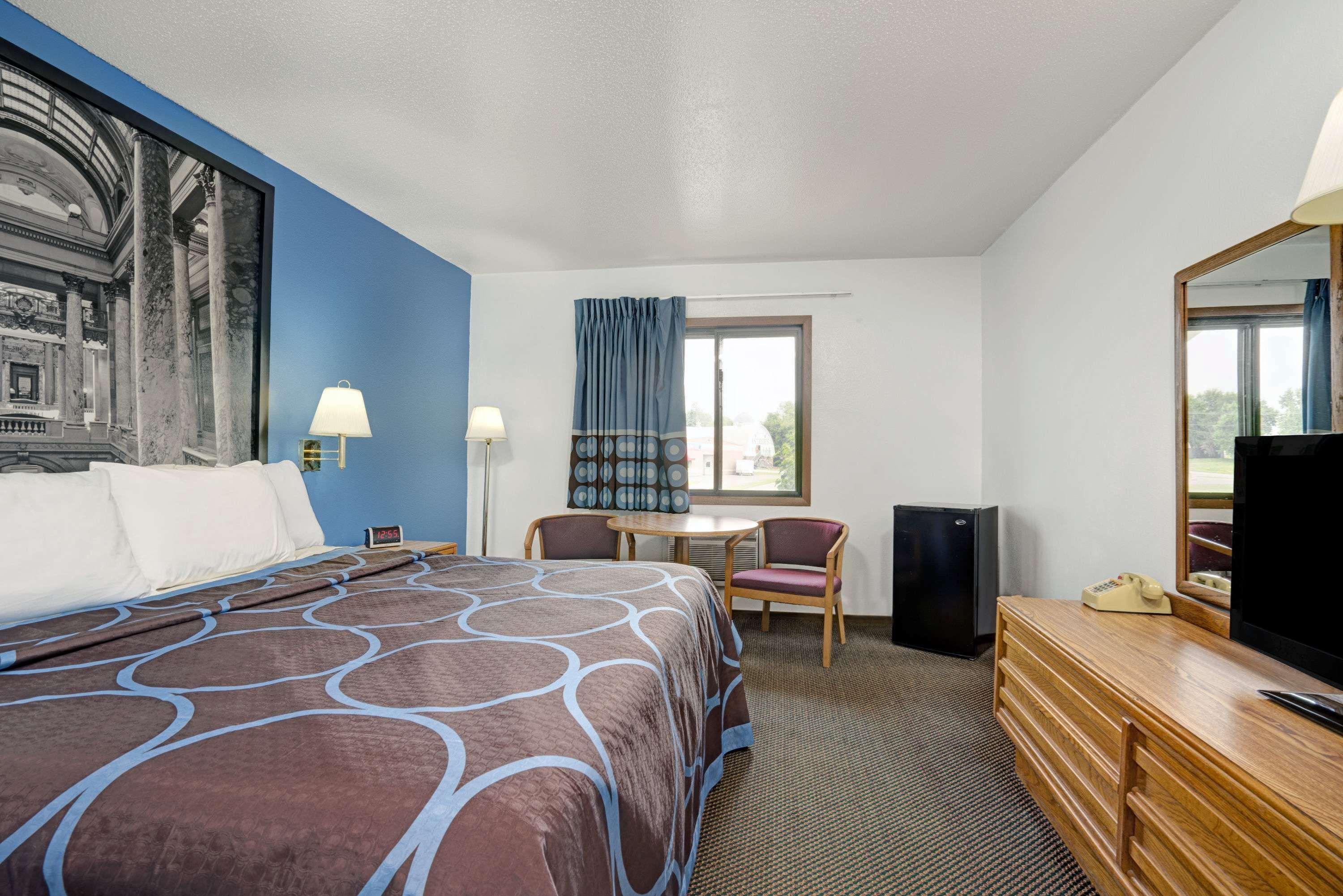Super 8 By Wyndham Buffalo Esterno foto